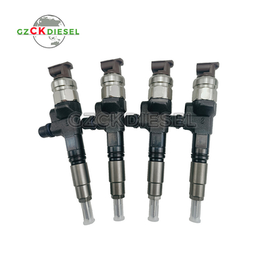 Injecteur à rail commun 1J705-53052 1J705-53053 295050-1331 Pour le moteur Kubota V2607-CR-TE4 SB65P SV65PC SSV65