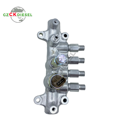 4HK1 Assemblage de rails communs 095440-0350 8-97306063-4 8973060634 pour une excavatrice Hitachi